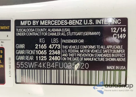 2015 Mercedes-Benz C 300 Luxury 4Matic z USA, uszkodzony, nr VIN 55SWF4KB4FU035020